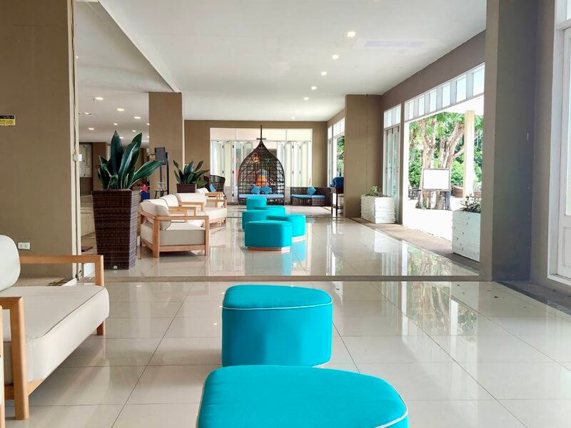 Royal Phala Cliff Beach Resort & Spa : Lobby