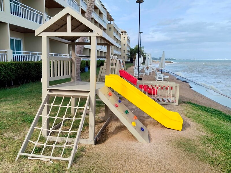 Royal Phala Cliff Beach Resort & Spa : Beach Area
